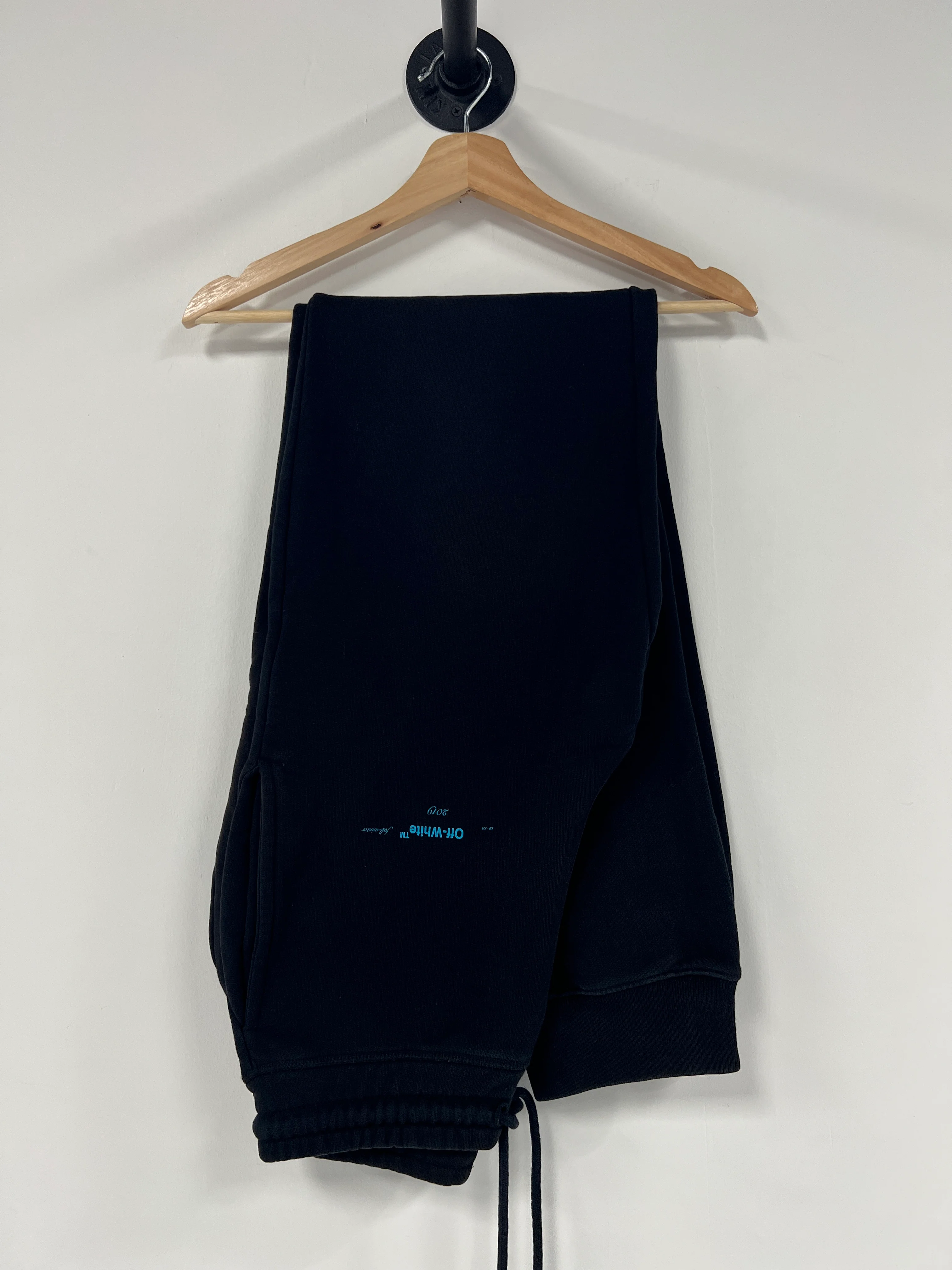Off White Diagonal Gradient Arrows Black Sweatpants - Image 3