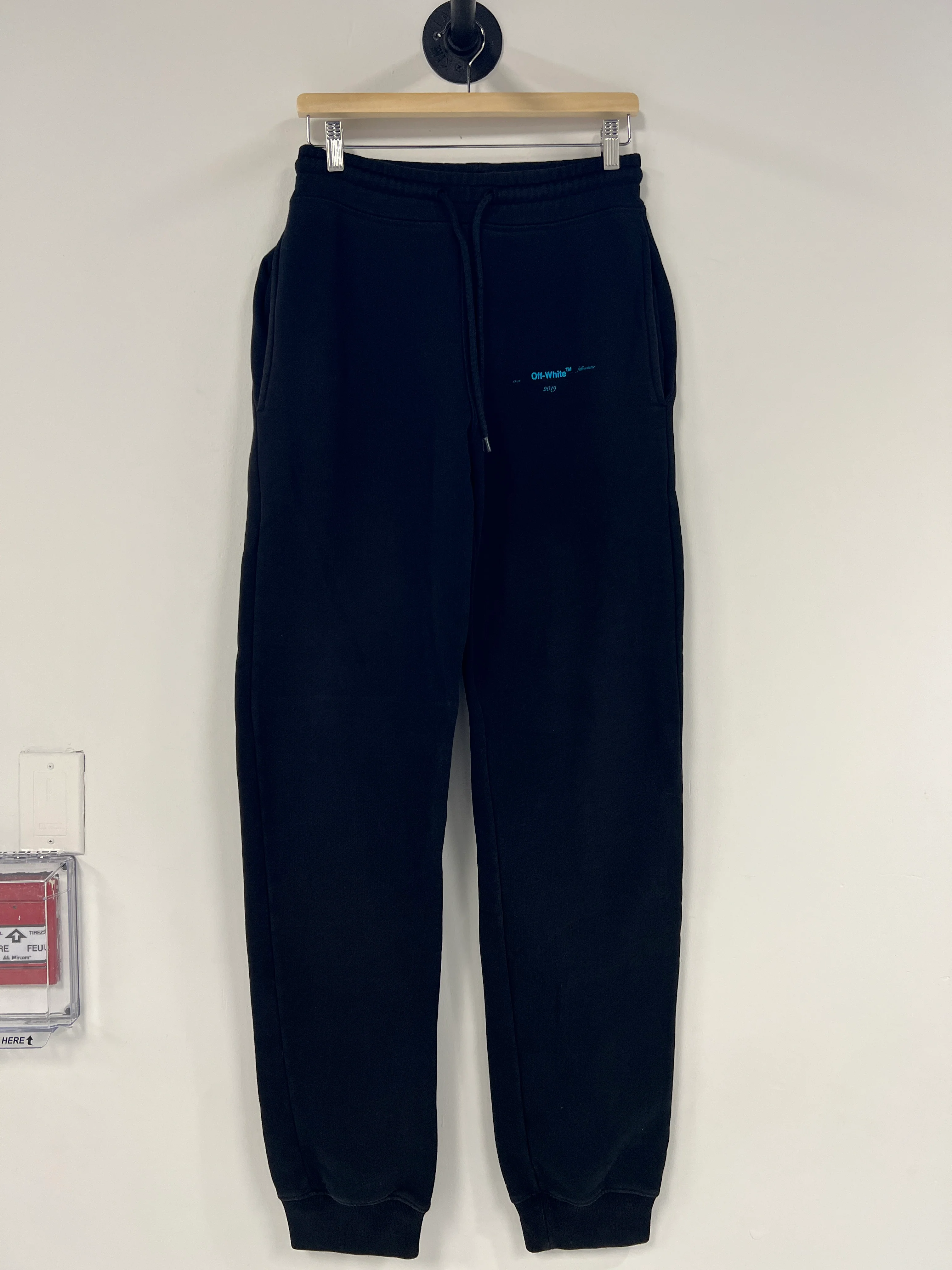 Off White Diagonal Gradient Arrows Black Sweatpants - Image 5
