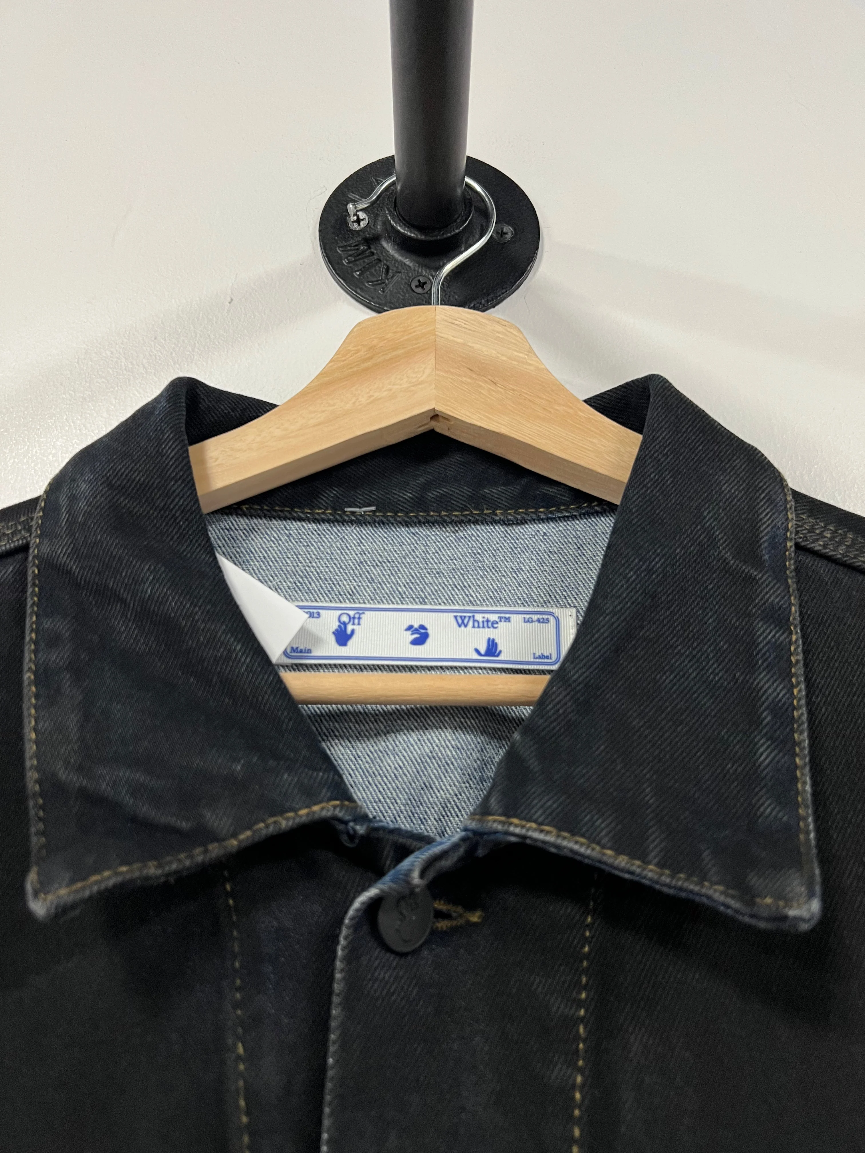 Off White Stencil Arrows Black Denim Trucker Jacket - Image 7