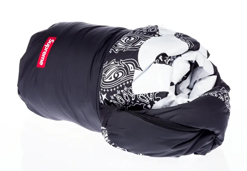 Supreme FW14 x North Face Bandana Dolomite Sleeping Bag - Image 3