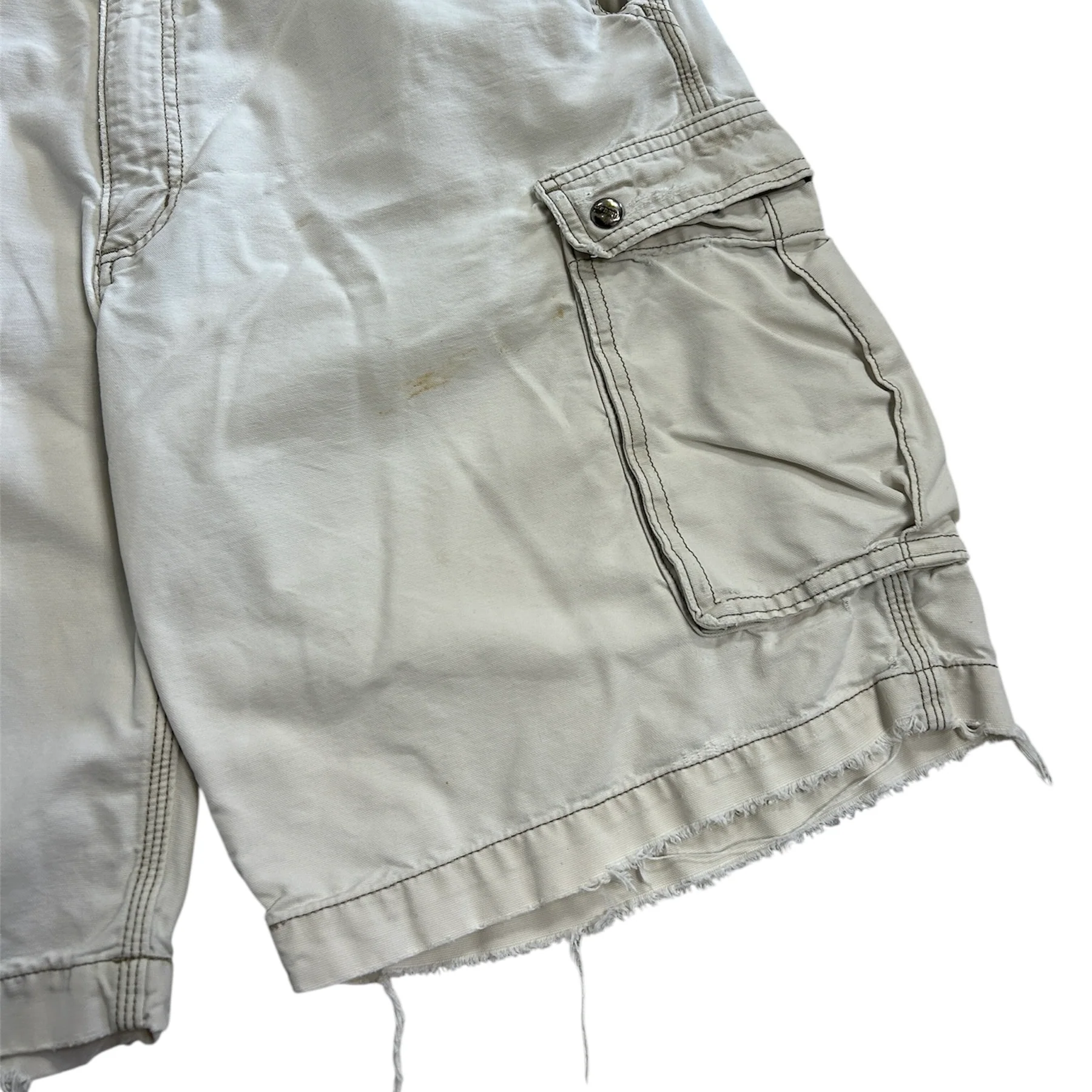 Vintage Carhartt Cream Cargo Work Shorts - Image 5
