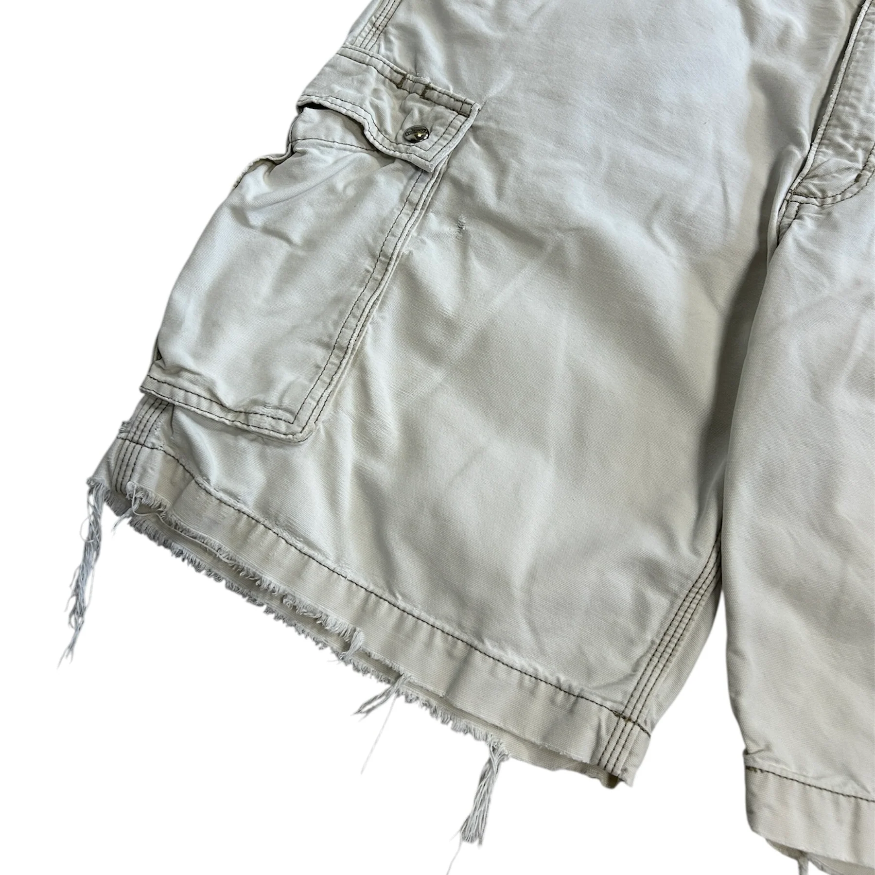 Vintage Carhartt Cream Cargo Work Shorts - Image 6